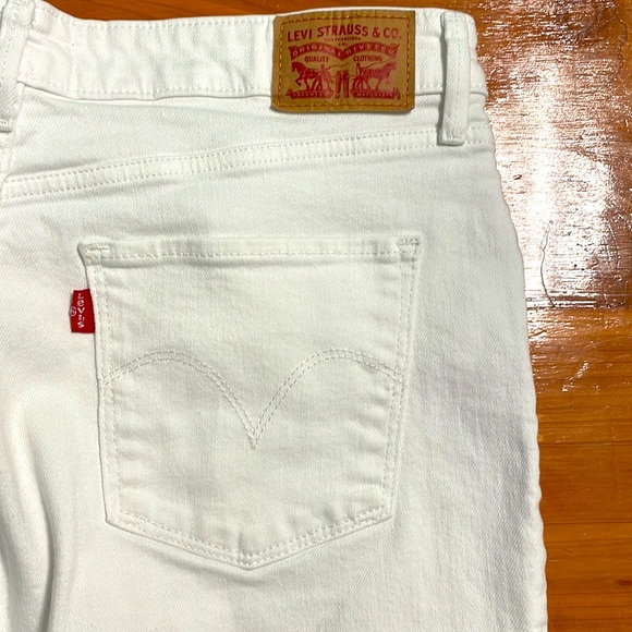 Levi Strauss Waist Size 33 White Mid-Rise Skinny Jeans - Picture 7 of 9